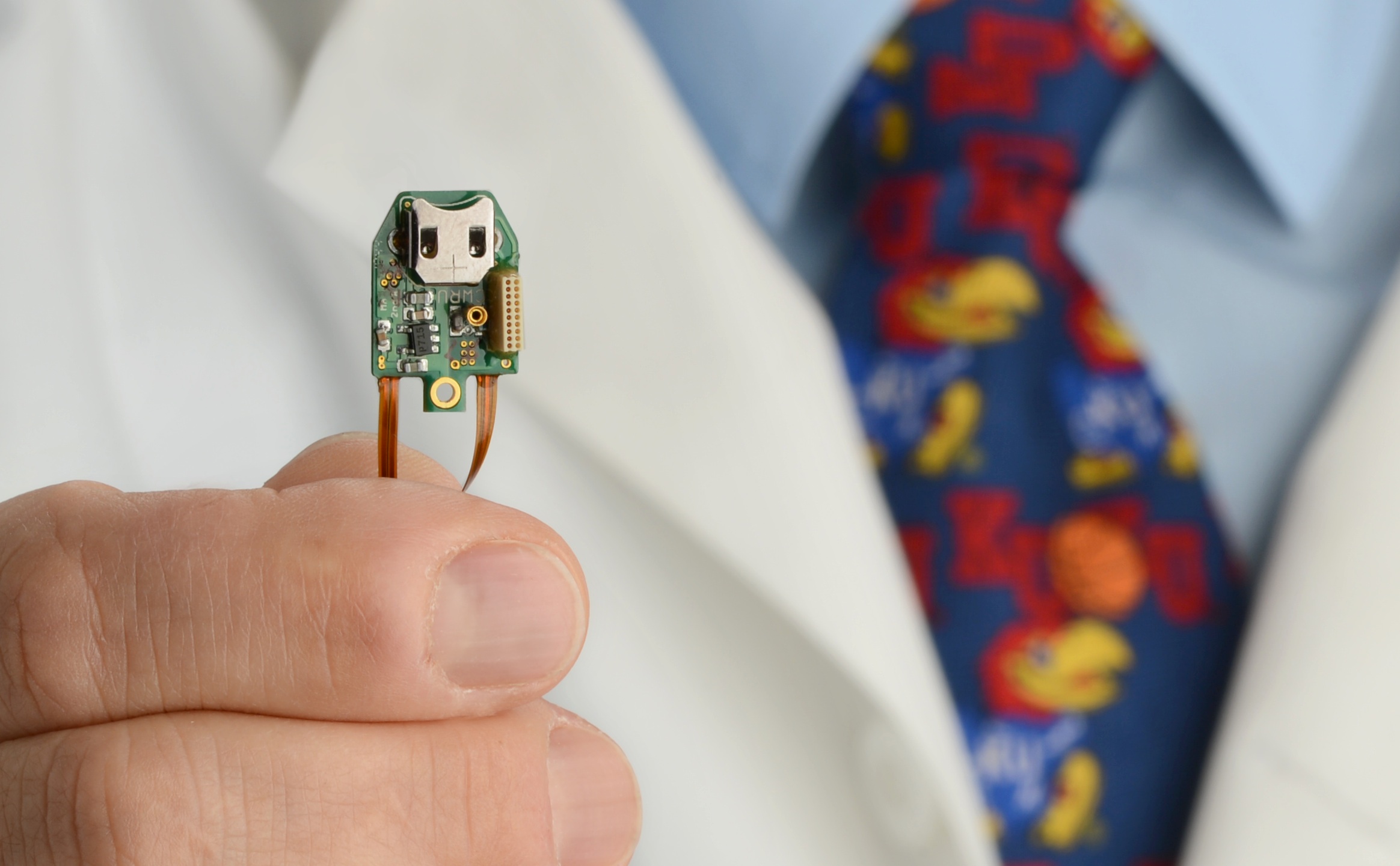 Brain repair microdevice Brain repair microdevice
