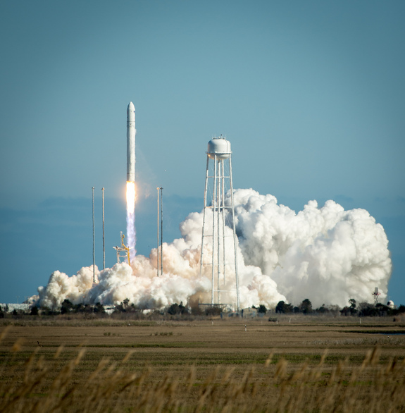 antares-rocket-launch-bill-ingalls