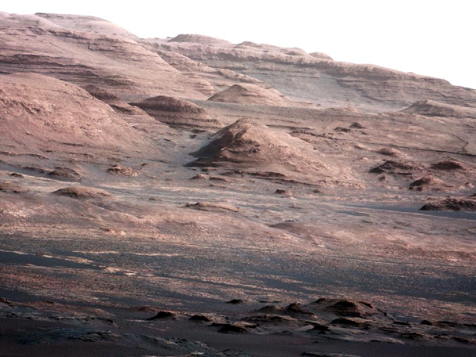 681052main_pia16105-43_946-710