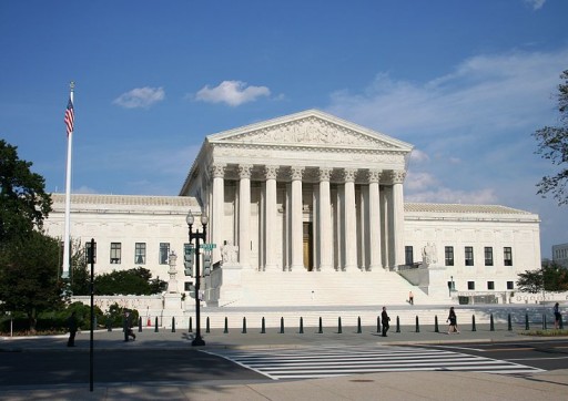 800px-SCOTUSbuilding_1st_Street_SE