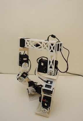 Development-of-a-Bipedal-Robot-that-Walks-Like-an-Animation-Character-Image3