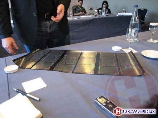 HP demos rollup display