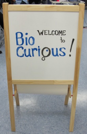 welcome-to-biocurious-sign
